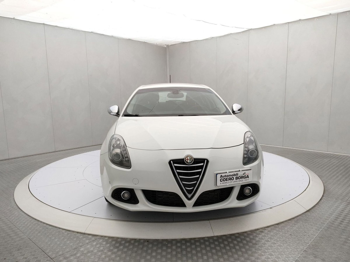Alfa Romeo Giulietta 2.0 JTDm Exclusive 175cv tct E6 (2)