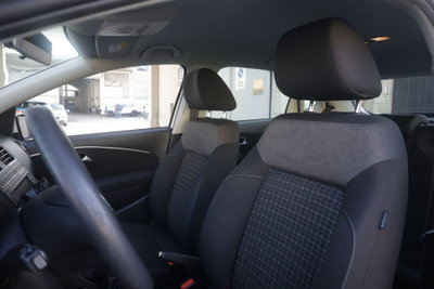 Volkswagen Polo 1.0 MPI 75 CV 5p. Comfortline (16)