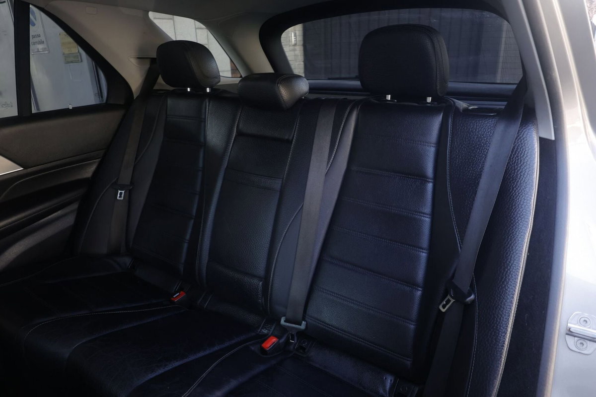 Mercedes-Benz GLE SUV 300 d 4Matic Premium Plus (3)