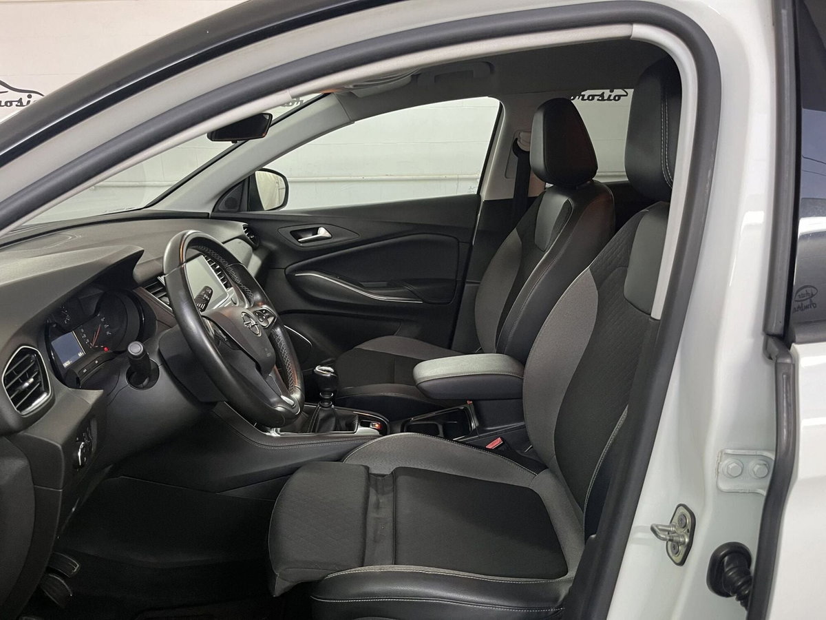 Opel Grandland X 1.5 diesel Ecotec Start&Stop Innovation (9)
