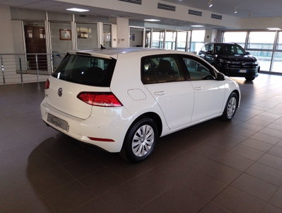 Volkswagen Golf 1.6 TDI 90 CV 5p. Trendline BlueMotion Technology (6)