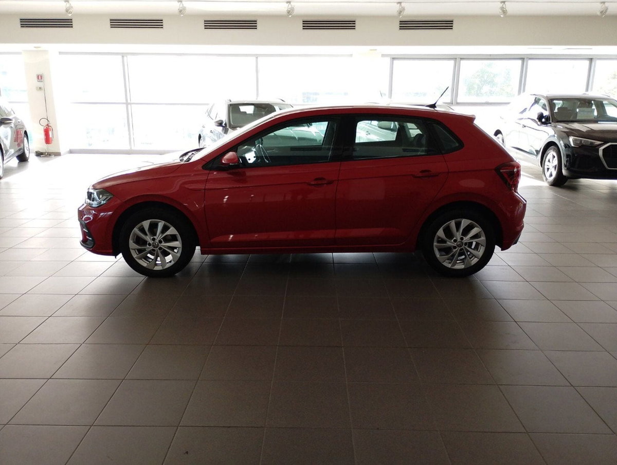 Volkswagen Polo 1.0 tsi Style 95cv (3)