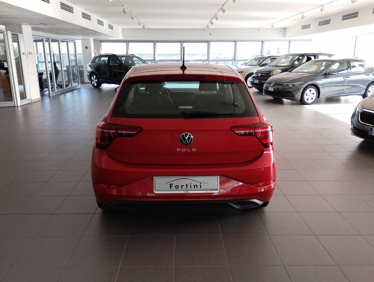 Volkswagen Polo 1.0 tsi Style 95cv (5)