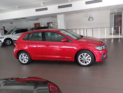 Volkswagen Polo 1.0 tsi Style 95cv (8)