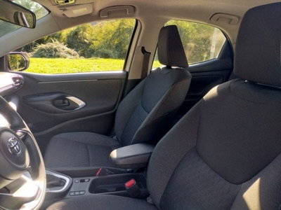 Toyota Yaris Cross 1.5h GR Sport Black Sky fwd 116cv e-cvt (9)