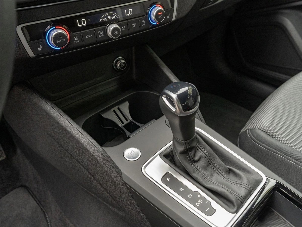 Audi Q2 35 2.0 tdi Business Advanced s-tronic (11)