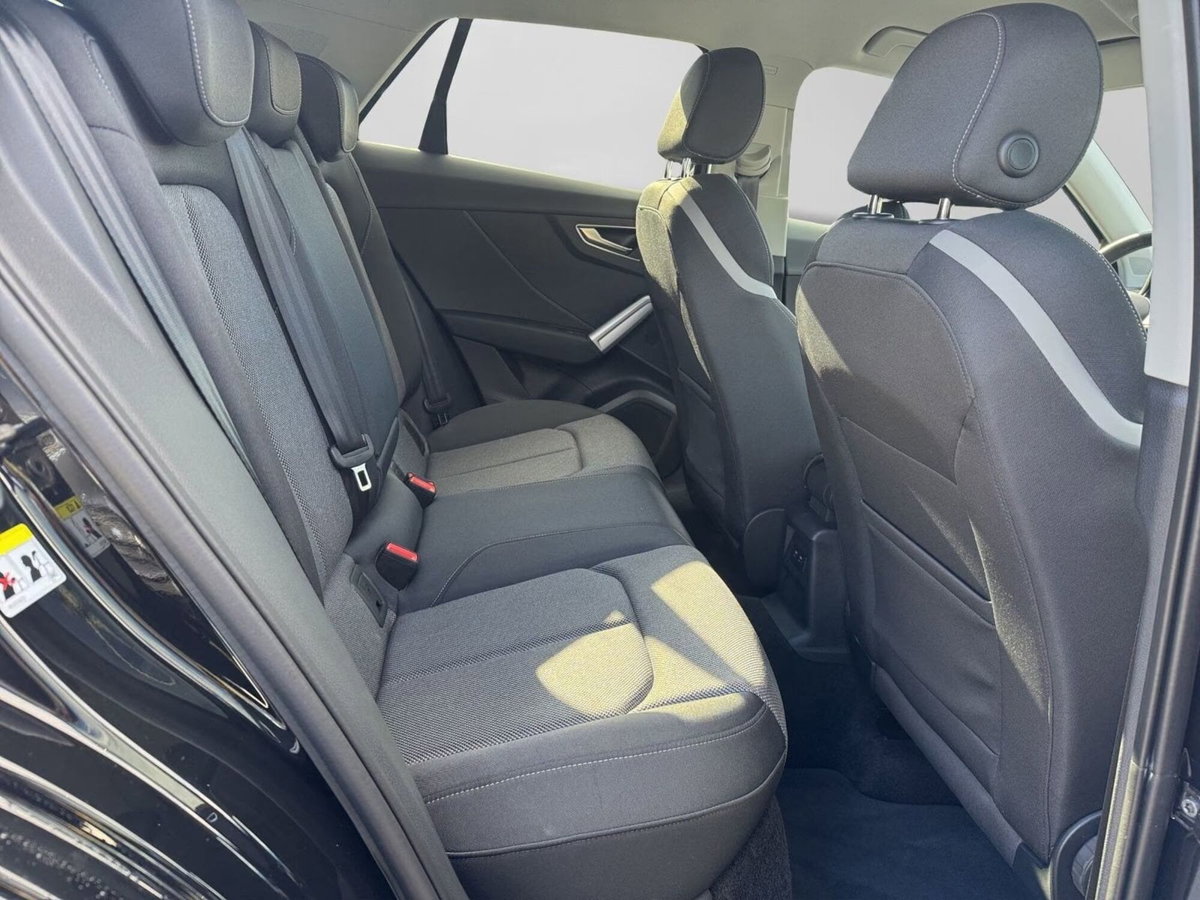 Audi Q2 Q2 30 TDI Business (14)