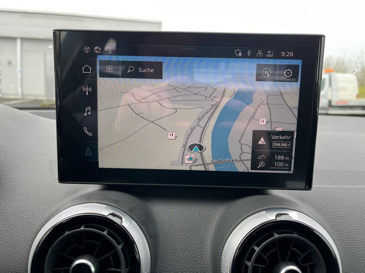 Audi Q2 35 2.0 tdi Business Advanced s-tronic (10)