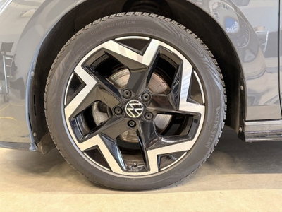 Volkswagen Golf 1.5 TSI 150 CV EVO ACT R-Line (4)