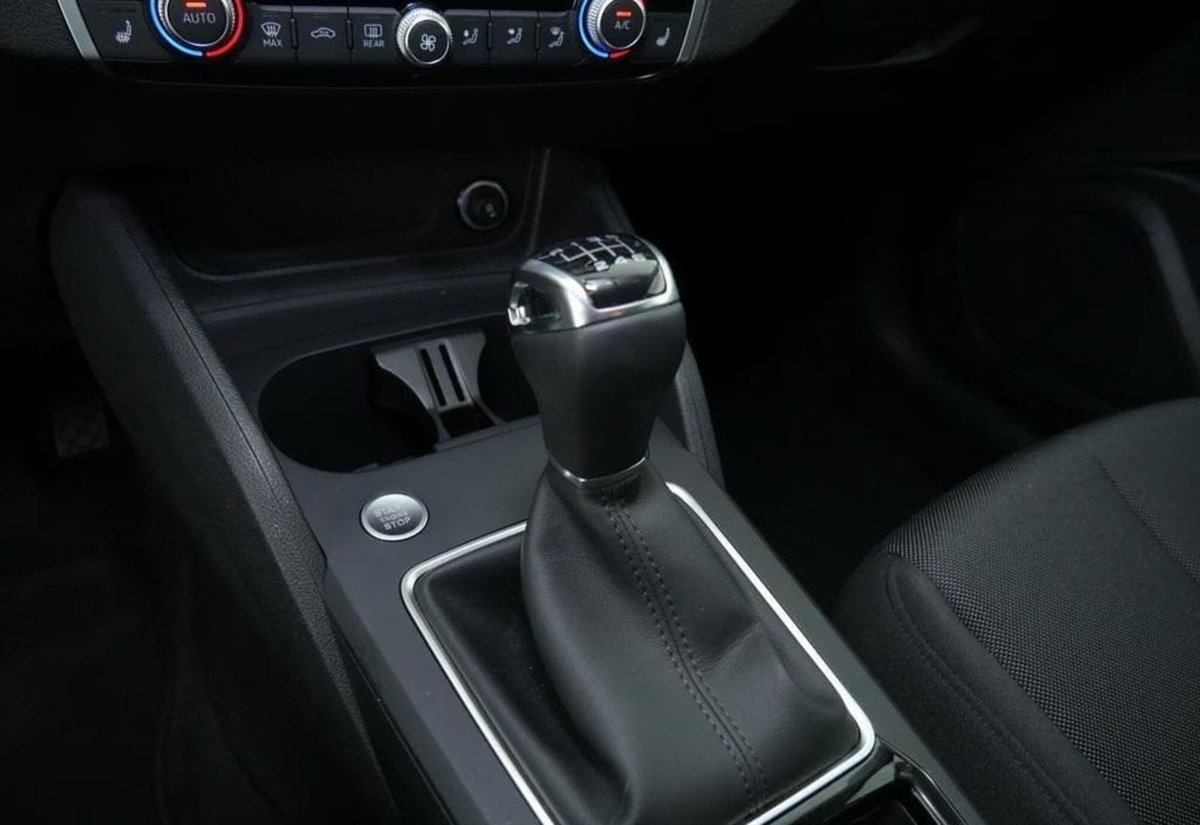 Audi Q2 30 1.0 tfsi Business Advanced 116cv (7)