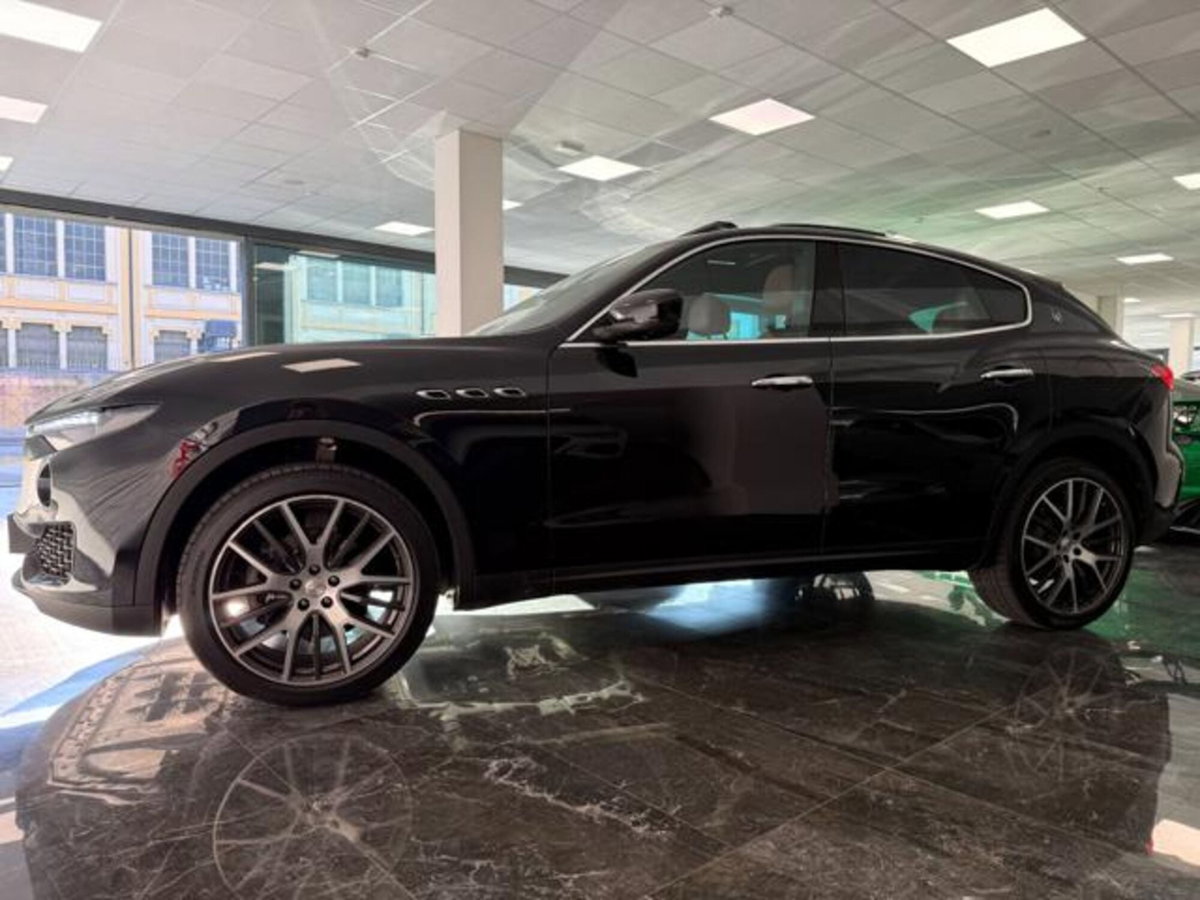 Maserati Levante Levante V6 Diesel AWD Granlusso (5)