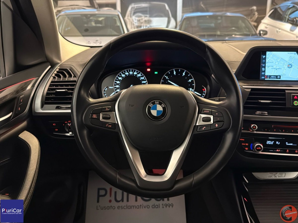 BMW X3 xDrive25d Luxury (9)