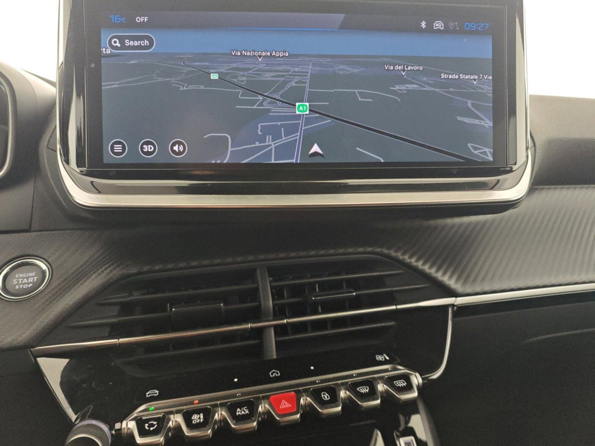 Peugeot 2008 1.2 hybrid Allure 145cv e-dcs6 (18)
