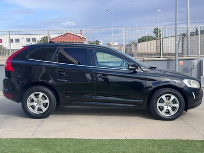 Volvo XC60 D4 163 CV Kinetic (2)