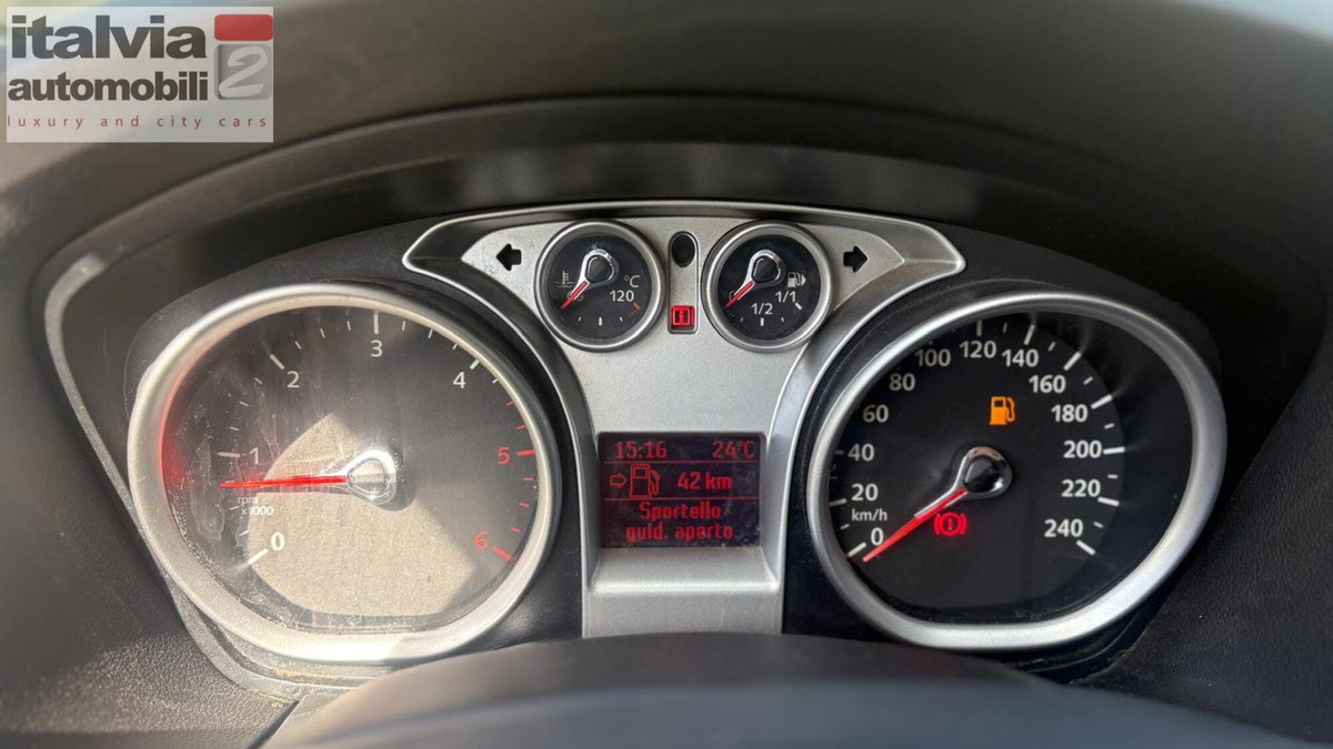 Ford Focus 1.6 TDCi (110CV) 5p. DPF (11)