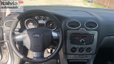 Ford Focus 1.6 TDCi (110CV) 5p. DPF (7)