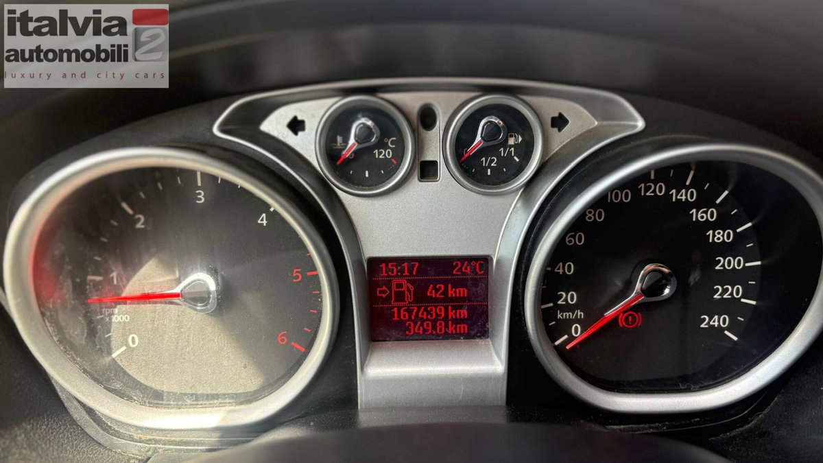Ford Focus 1.6 TDCi (110CV) 5p. DPF (9)