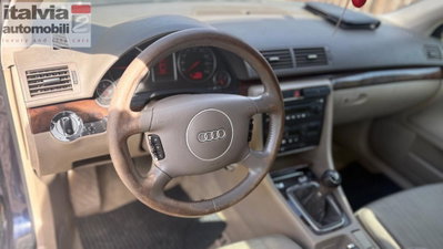 Audi A4 Avant 1.9 TDI/130 CV cat (12)