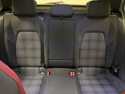 Volkswagen Golf 2.0 TSI GTI DSG (12)