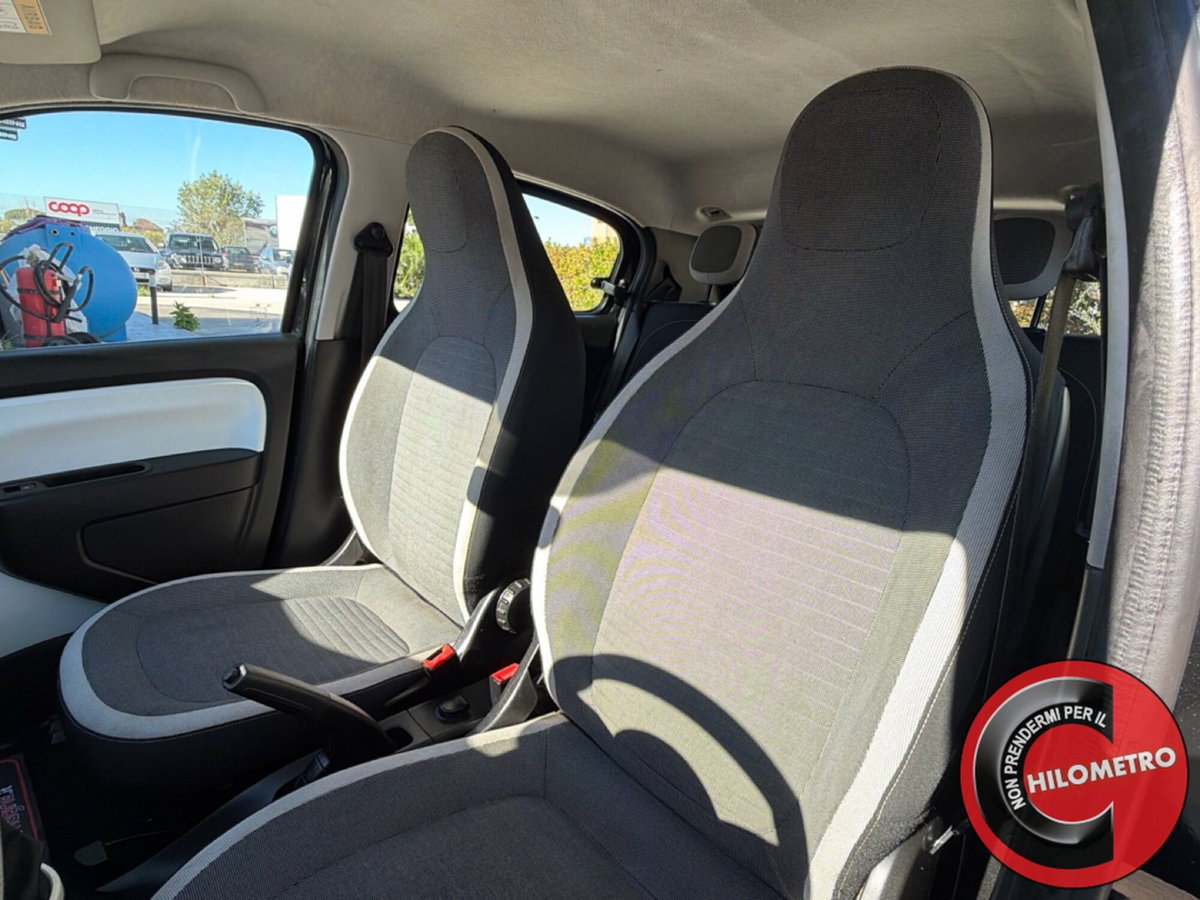 Renault Twingo 1.0 SCe Wave (12)