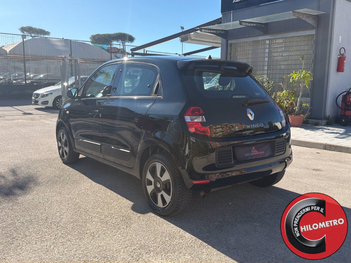 Renault Twingo 1.0 SCe Wave (4)
