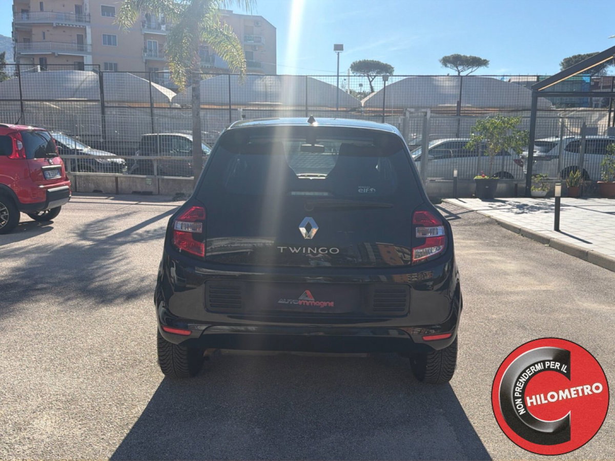 Renault Twingo 1.0 SCe Wave (5)