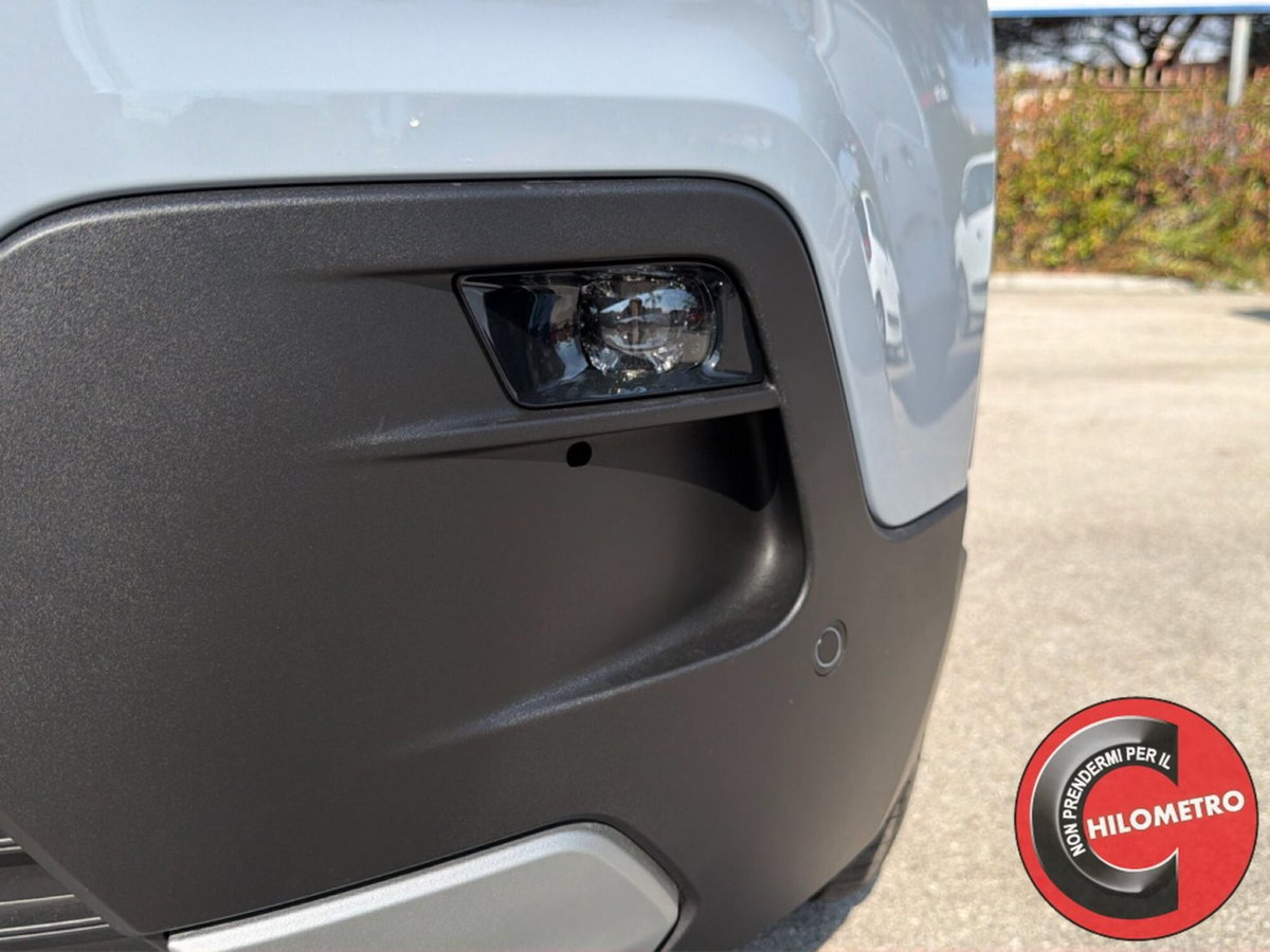 Jeep Avenger 1.2 turbo e-hybrid mhev Summit fwd 110cv edct6 (12)