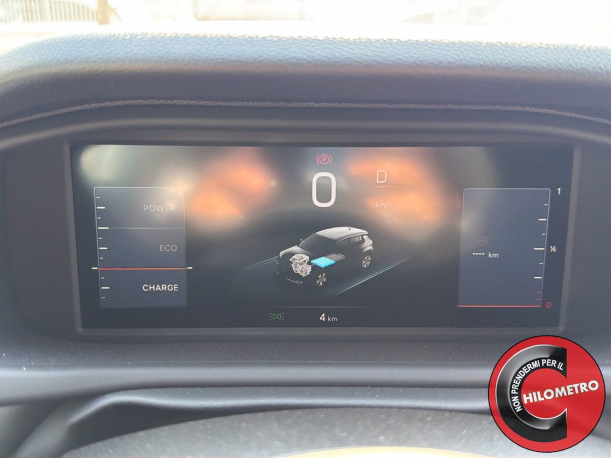 Jeep Avenger 1.2 turbo e-hybrid mhev Summit fwd 110cv edct6 (18)