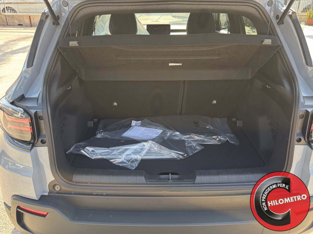Jeep Avenger 1.2 turbo e-hybrid mhev Summit fwd 110cv edct6 (9)