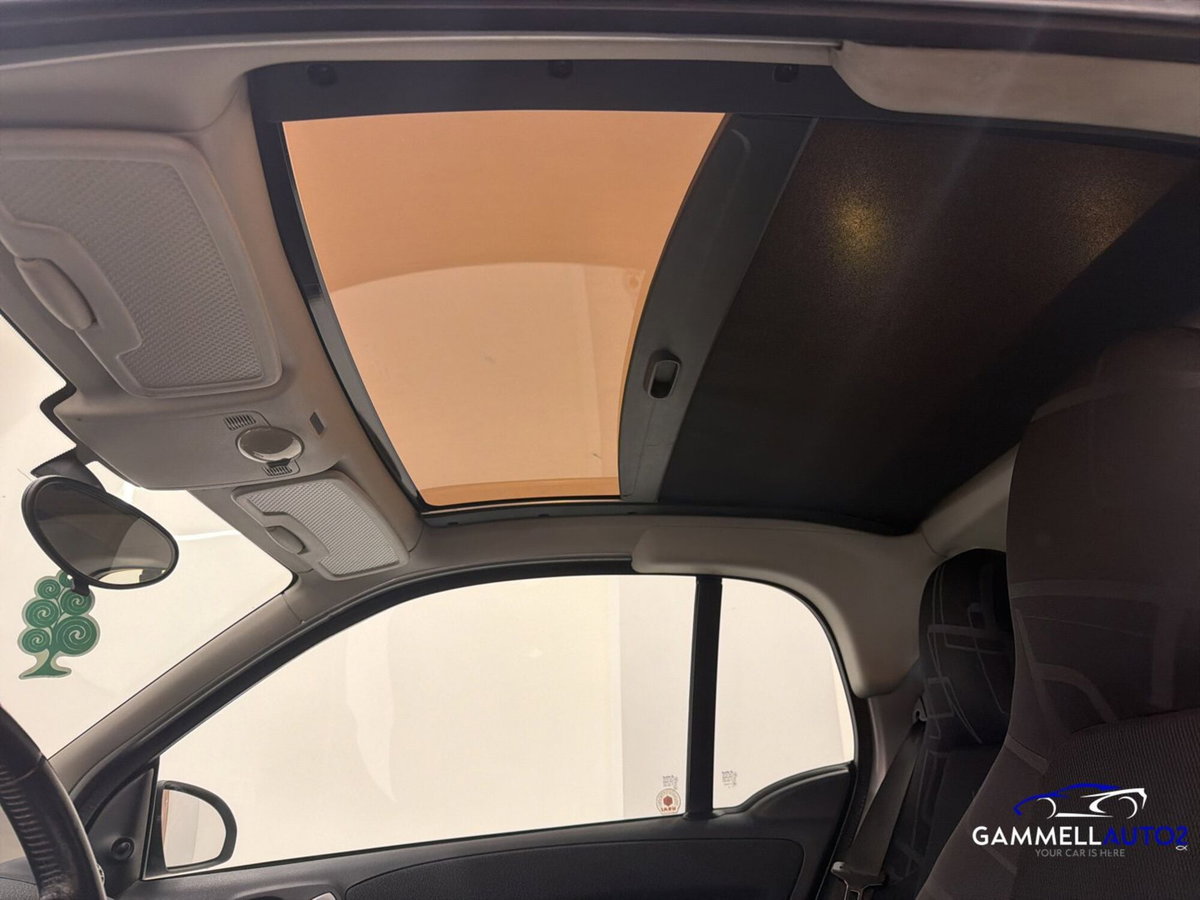 smart Fortwo 1000 52 kW MHD coupé passion (9)