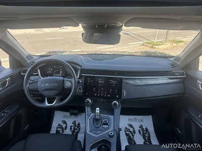 Lynk & Co 01 01 1.5 td phev (10)