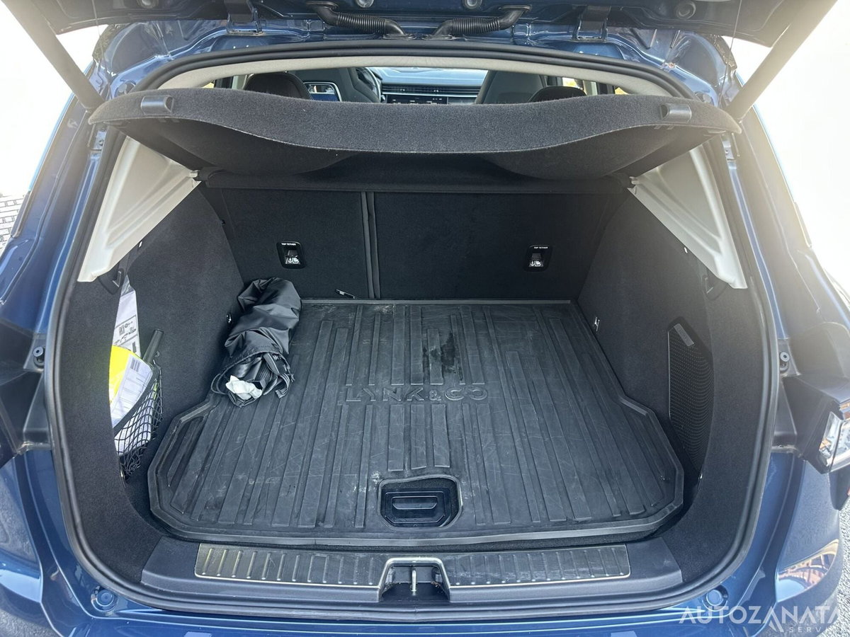 Lynk & Co 01 01 1.5 td phev (12)