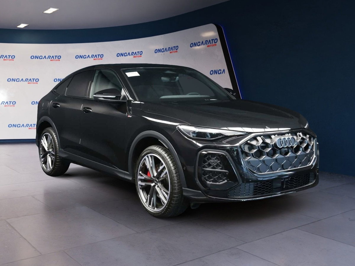 Audi Q5 Sportback 2.0 tdi mhev+ S line quattro 204cv s-tronic (3)