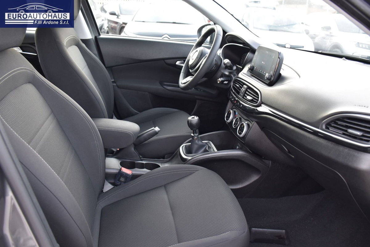 Fiat Tipo Station Wagon Tipo SW 1.6 mjt Cross s&s 130cv (17)