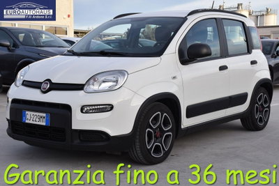 Fiat Panda 1.0 FireFly S&S Hybrid City Cross usata