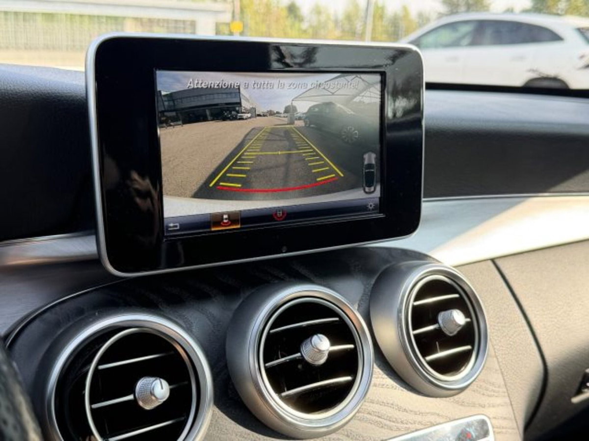 Mercedes-Benz Classe C Cabrio 180 Cabrio Premium (10)