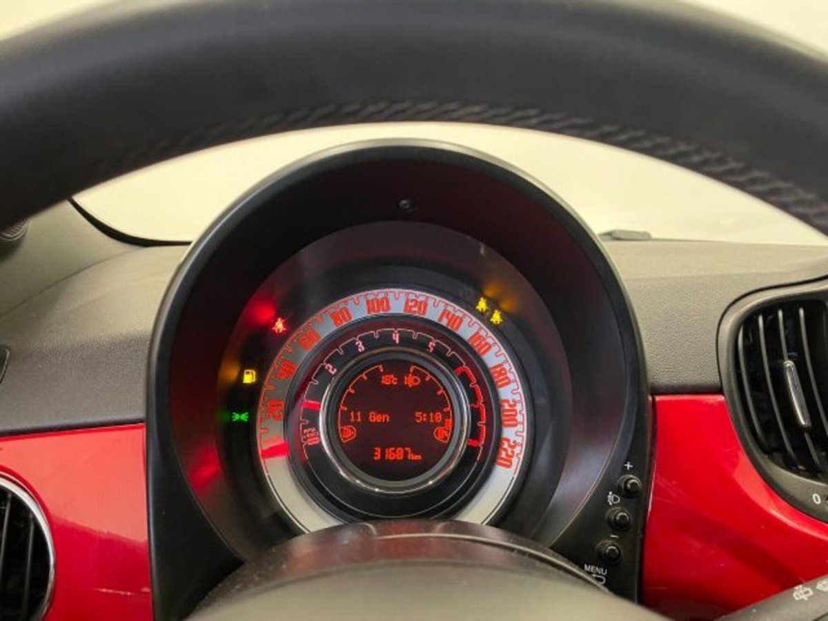 Fiat 500 1.0 Hybrid Red (5)