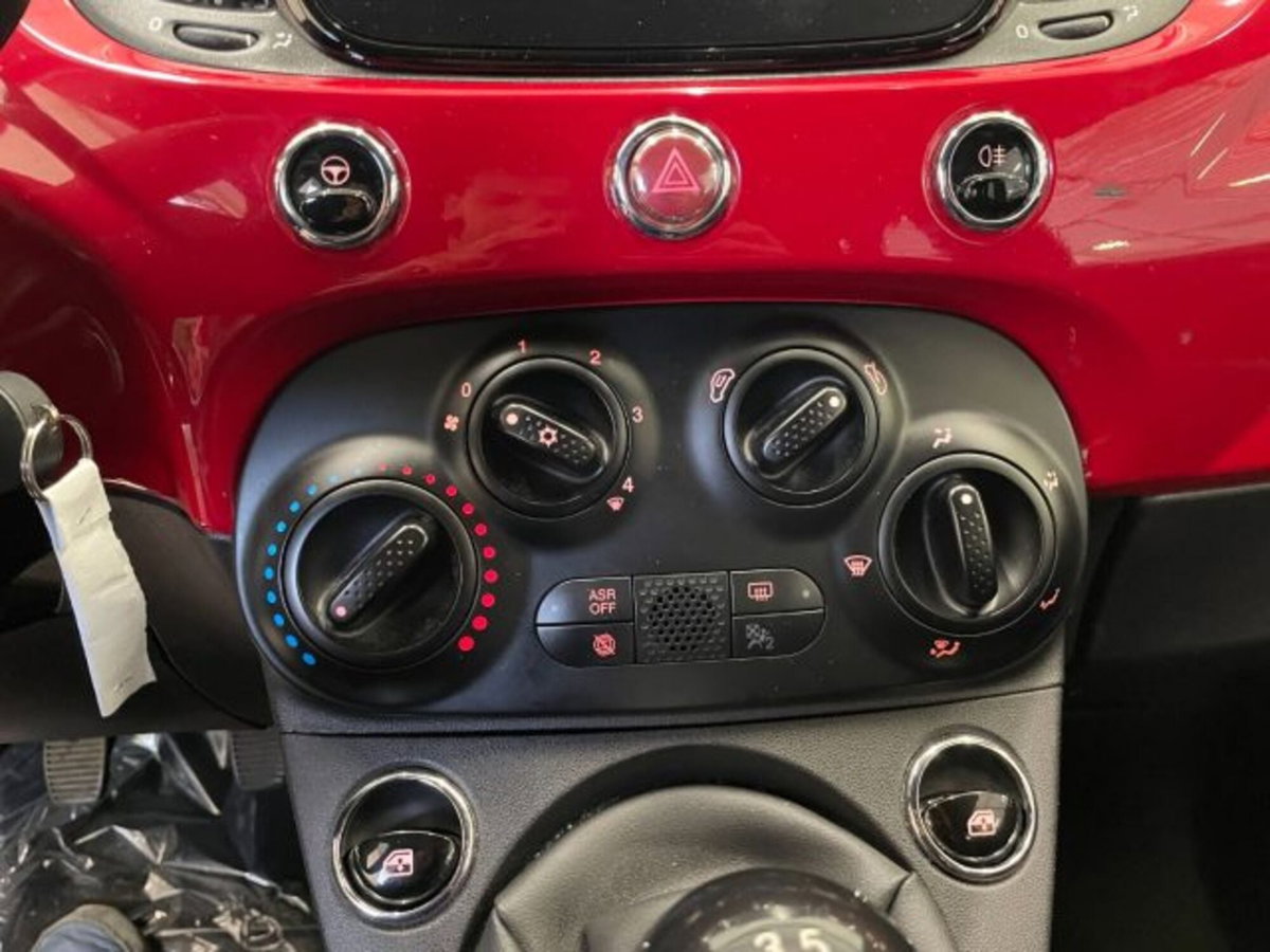 Fiat 500 1.0 Hybrid Red (8)
