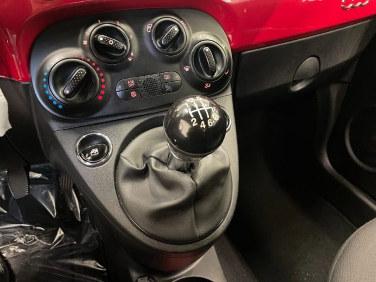 Fiat 500 1.0 Hybrid Red (9)