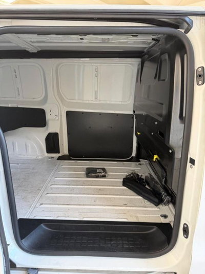 Peugeot Expert Furgone BlueHDi 120 S&S PL-TN Furgone Premium Standard (18)