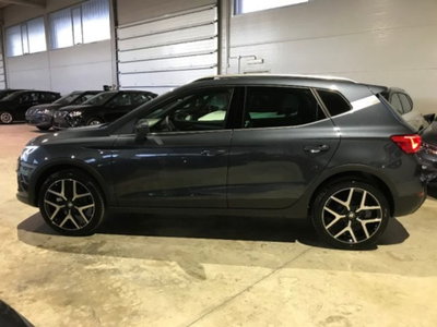SEAT Arona 1.0 TGI FR (16)