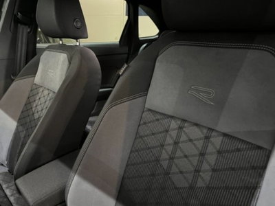 Volkswagen Taigo 1.0 tsi R-Line 115cv dsg (12)