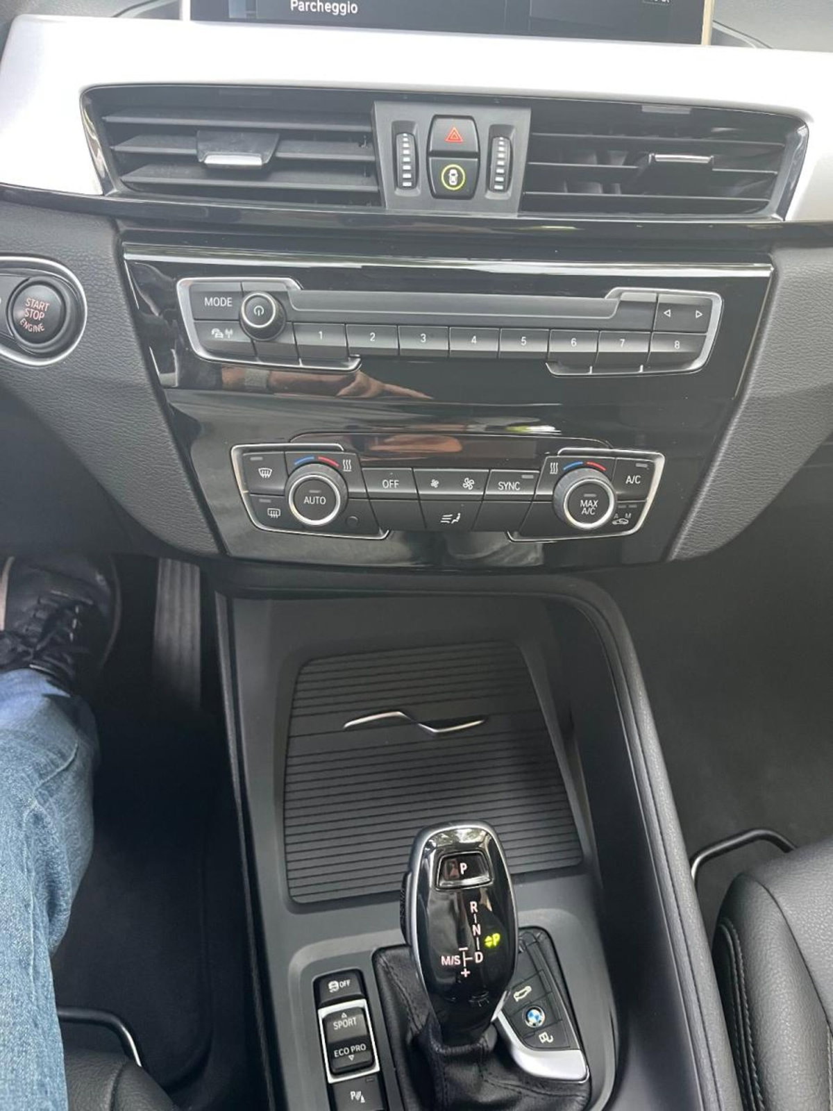 BMW X1 sDrive18d Business Advantage (16)