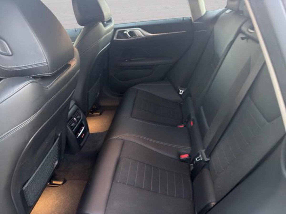BMW i4 i4 edrive40 Sport (10)