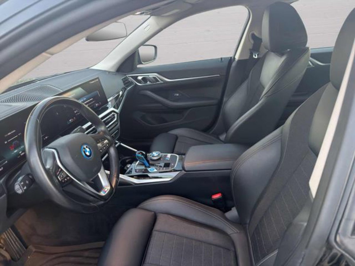 BMW i4 i4 edrive40 Sport (9)