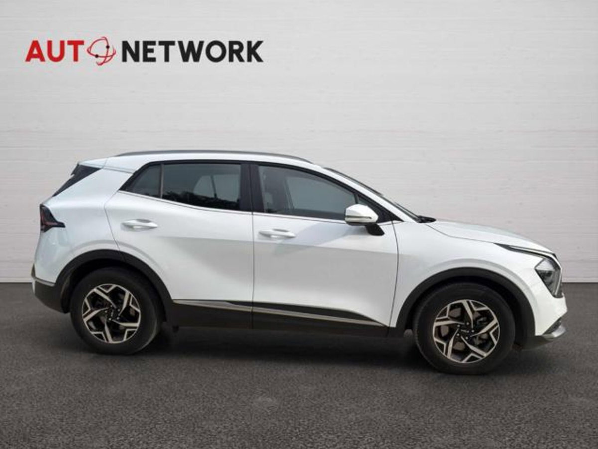 Kia Sportage 1.6 TGDi MHEV DCT Business (8)