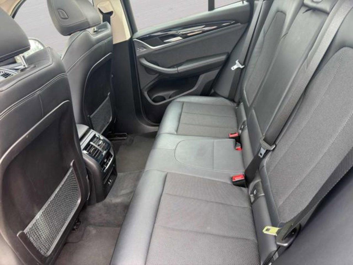 BMW X3 xDrive30e Business Advantage (10)