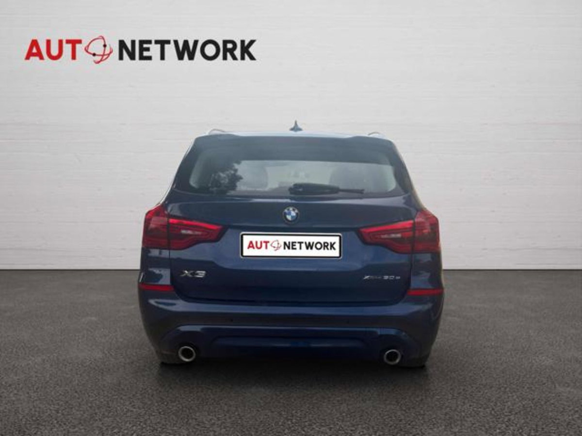 BMW X3 xDrive30e Business Advantage (5)