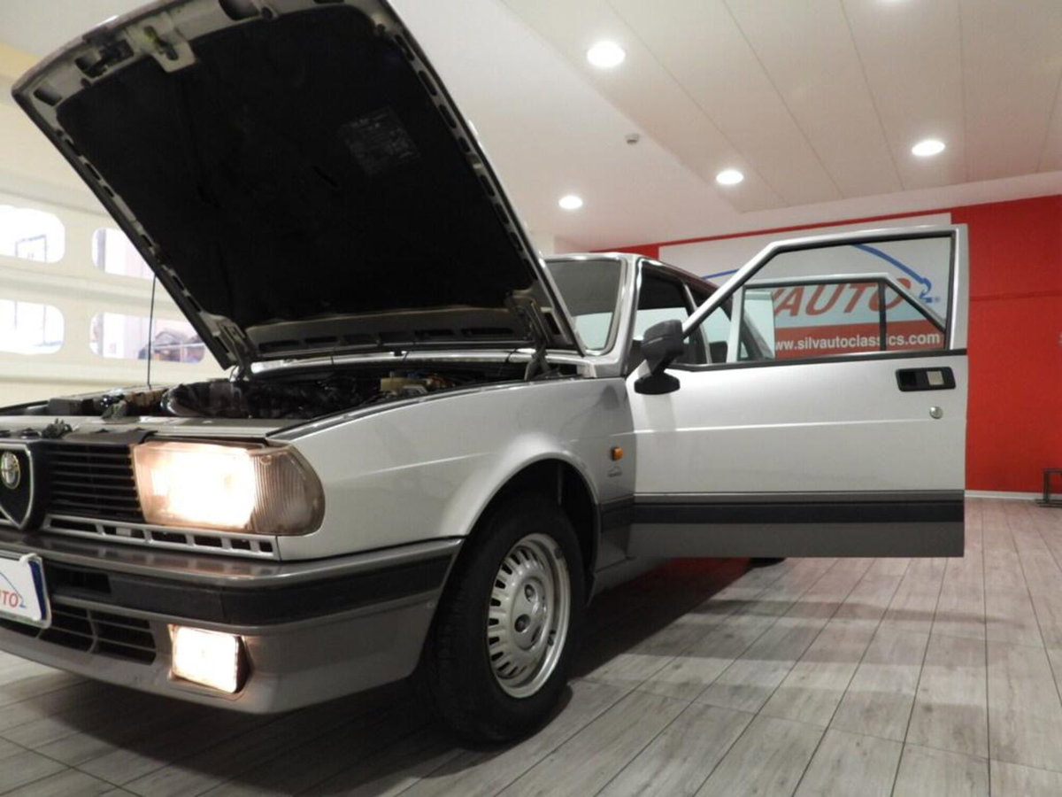 Alfa Romeo Giulietta 2.0 turbodiesel L (8)