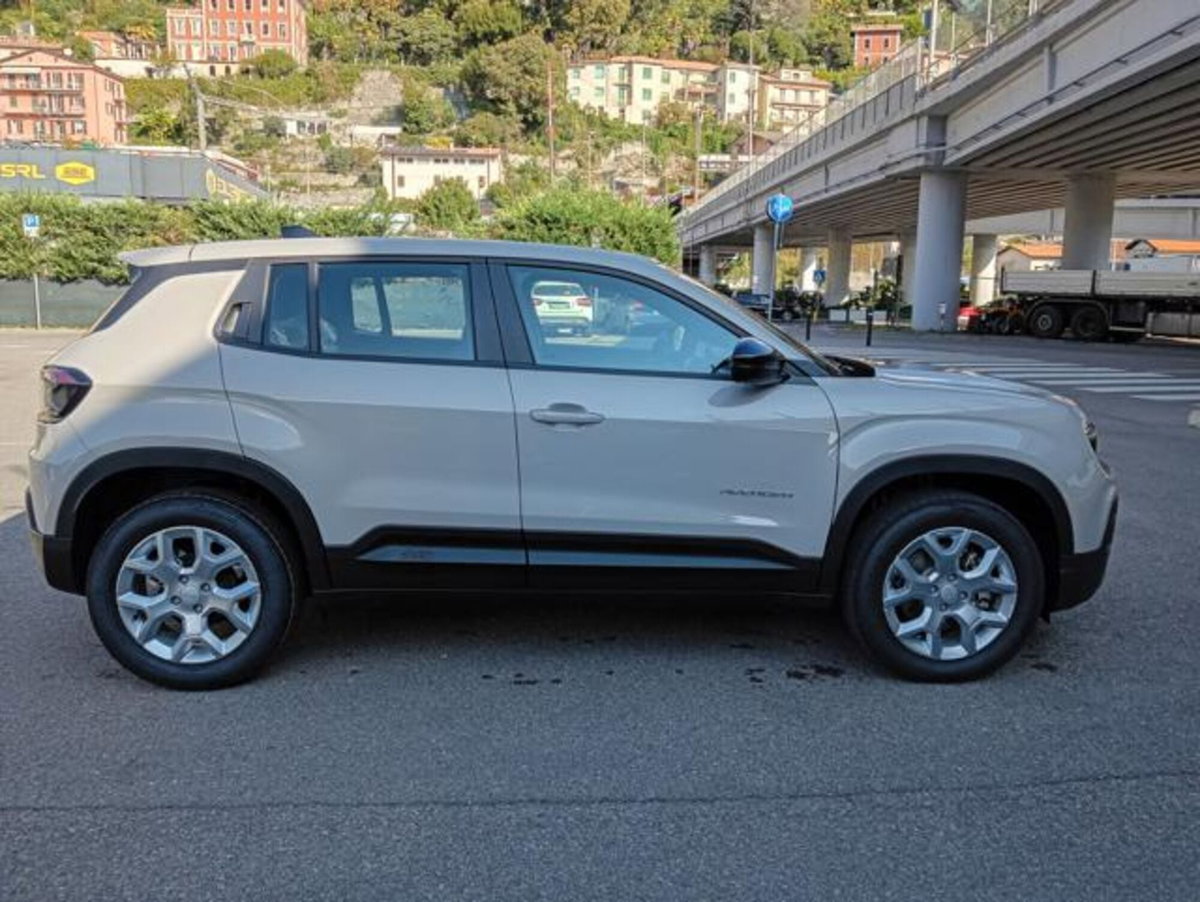 Jeep Avenger 1.2 turbo e-hybrid mhev Altitude fwd 110cv edct6 (4)
